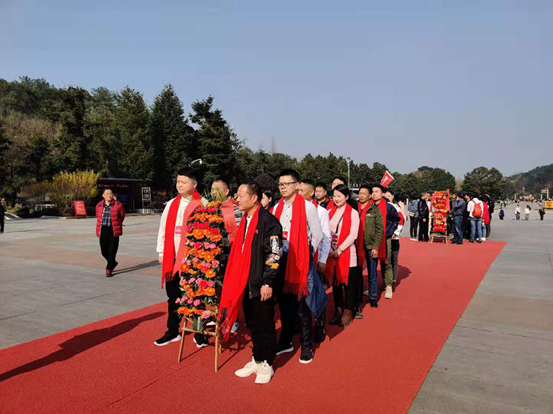 潤東方環(huán)??照{(diào)團(tuán)隊出游 潤東方環(huán)??照{(diào)團(tuán)隊出游